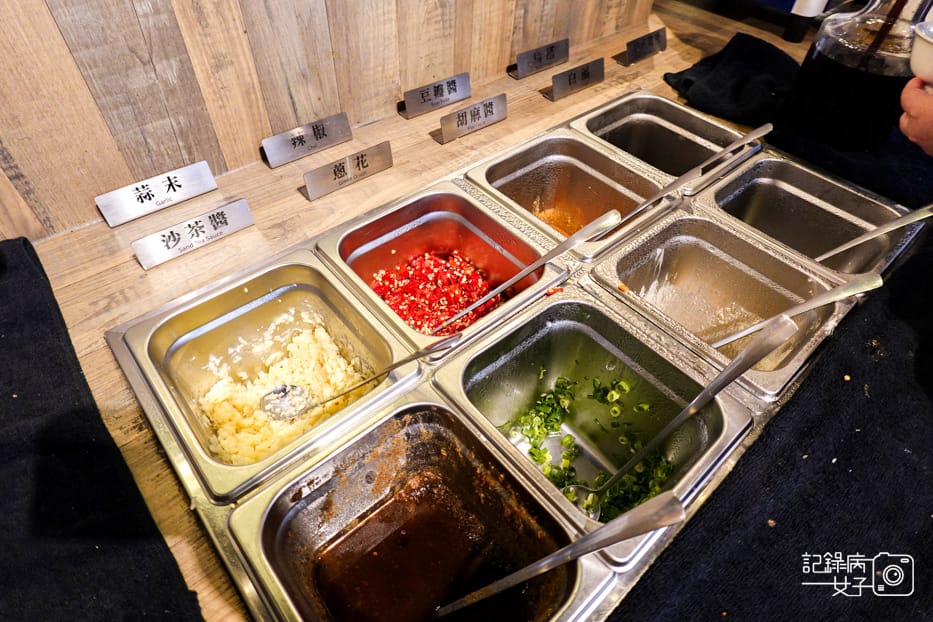 16汆食作伙鍋麻辣鍋霜降牛自助吧海燕窩甜點飲品吃到飽.jpg