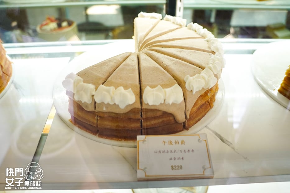 6台中香緹果子咖啡館日牌水果千層蛋糕伯爵蛋糕.jpg