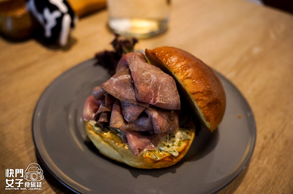 40布夫瑞士起司鍋Roast beef 燒牛肉漢堡瑞克雷熱刮起司現刮起司.jpg