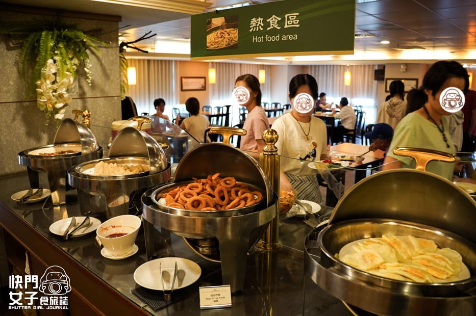 17台中北屯中科大飯店自助吧早餐吃到飽炸豬排冷麵小火鍋.jpg