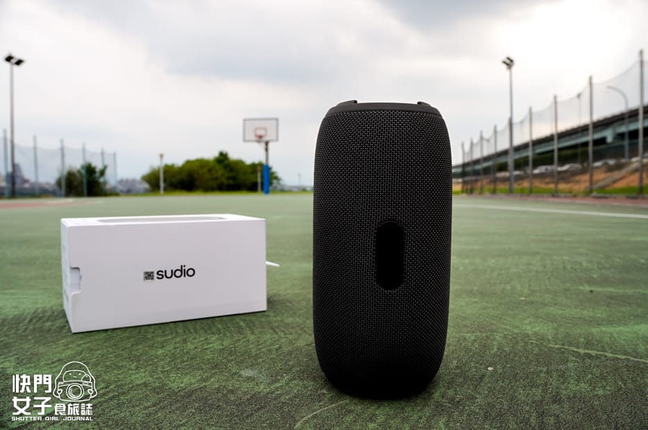 13 Sony Sudio F5 Pro 藍芽音響開箱低音喇叭極簡風.jpg