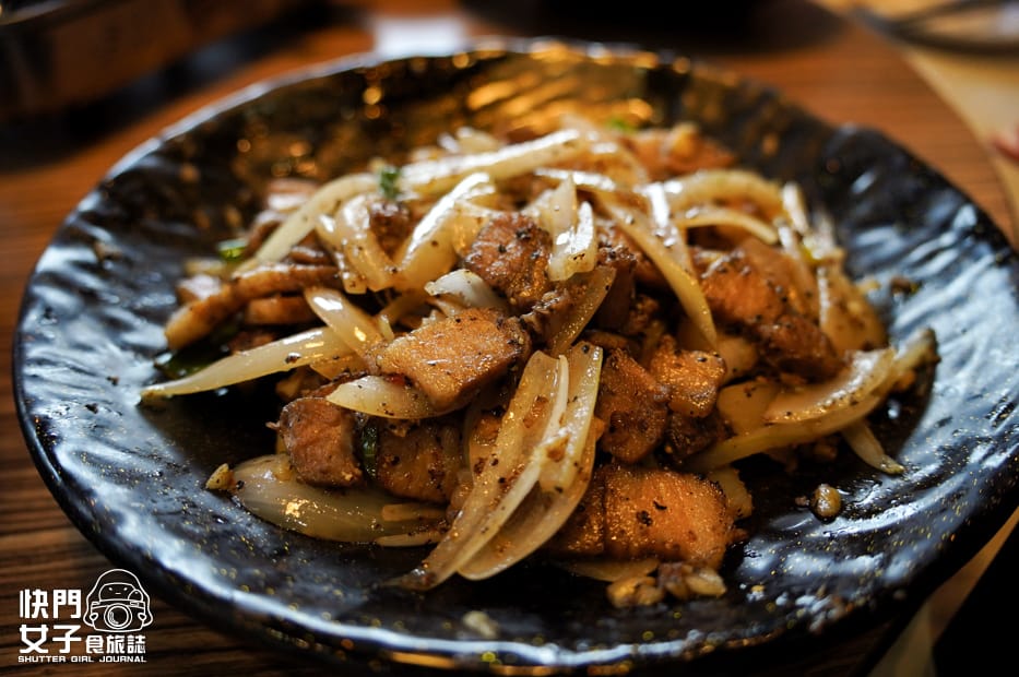39台中美食東山棧米其林必比登甕缸雞中卷竹筍鹹豬肉.jpg