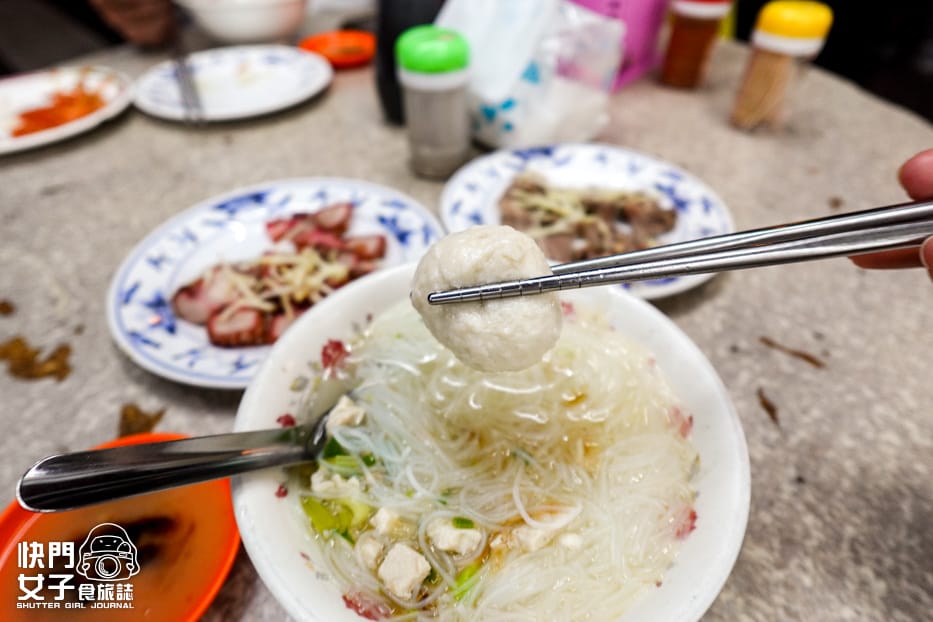15大同美食宵夜延三夜市旗魚新竹米粉湯紅燒肉肝𦟪小菜.jpg