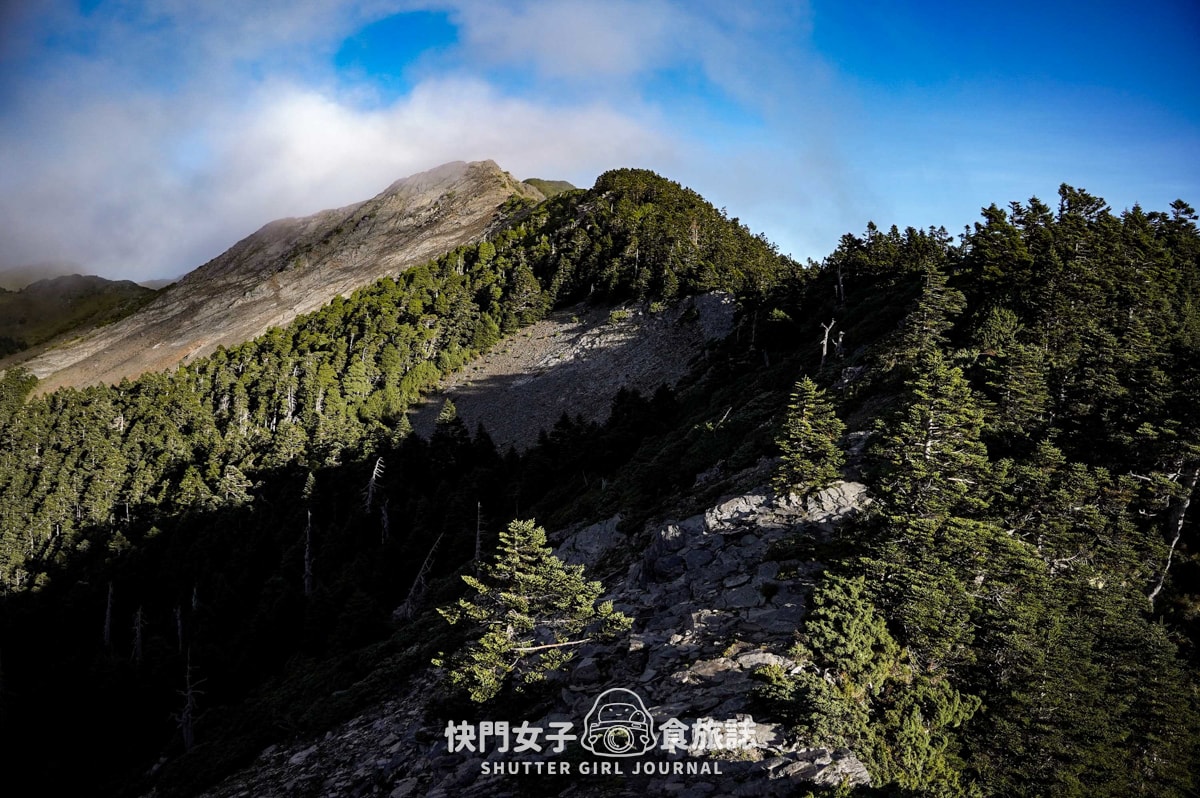 【南湖群峰】南湖帝王之座 DAY 3|南湖東峰日出 x 陶塞峰 x 遙遠馬比衫山 x 水路與陸路路線 - 第14張圖 【南湖群峰】南湖帝王之座 DAY 3|南湖東峰日出 x 陶塞峰 x 遙遠馬比衫山 x 水路與陸路路線