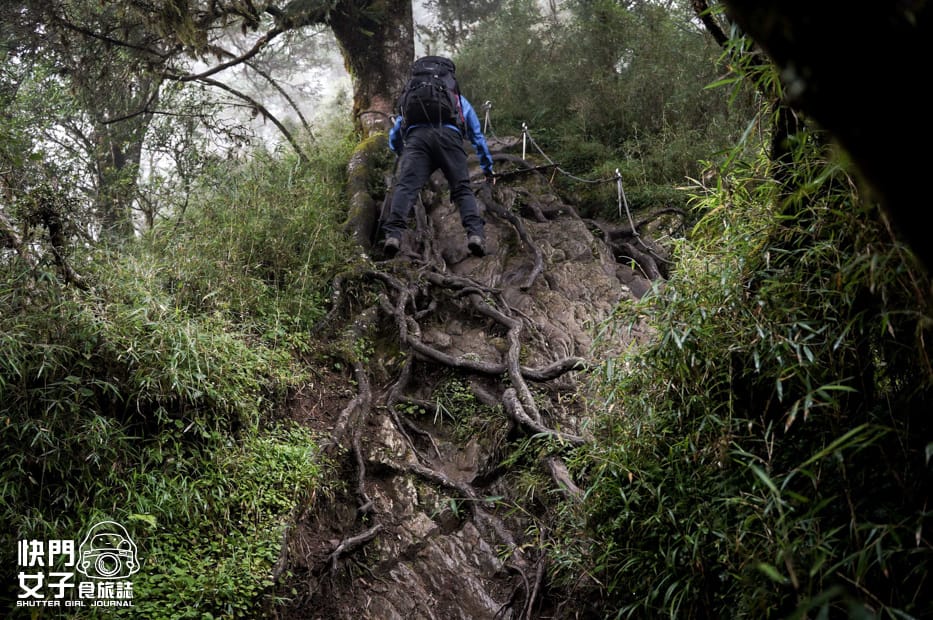 18北一段南湖群峰勝光大水池登山口接駁雲稜山屋多加屯山.jpg