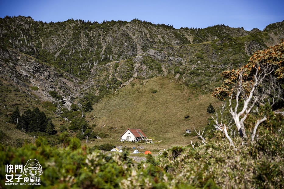 77帝王之座北一段南湖群峰審馬陣山草原南湖北山台幣兩千拍照飛機殘骸.jpg 77帝王之座北一段南湖群峰審馬陣山草原南湖北山台幣兩千拍照飛機殘骸.jpg