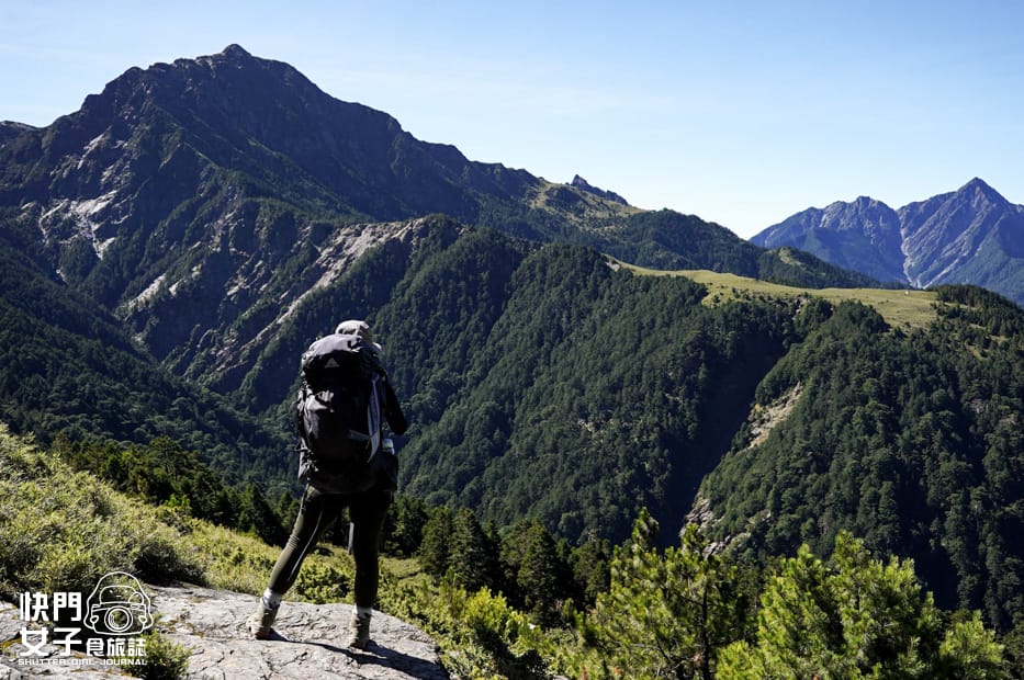 12帝王之座北一段南湖群峰審馬陣山草原南湖北山台幣兩千拍照飛機殘骸.jpg 12帝王之座北一段南湖群峰審馬陣山草原南湖北山台幣兩千拍照飛機殘骸.jpg