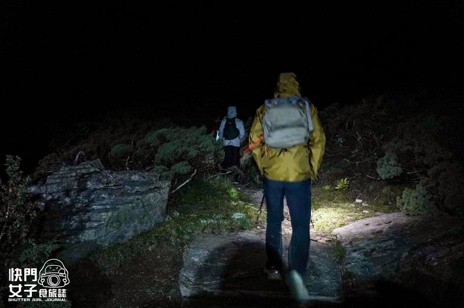 2北一段難度南湖群峰山屋南湖大山主峰南峰巴巴山.jpg 2北一段難度南湖群峰山屋南湖大山主峰南峰巴巴山.jpg