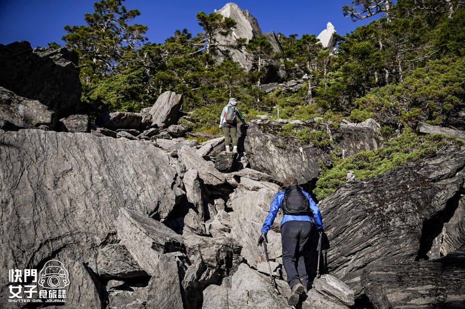 20北一段難度南湖群峰山屋南湖大山主峰南峰巴巴山.jpg 20北一段難度南湖群峰山屋南湖大山主峰南峰巴巴山.jpg