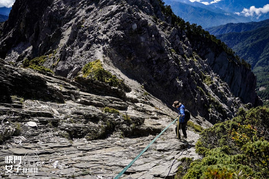 34北一段難度南湖群峰山屋南湖大山主峰南峰巴巴山.jpg 34北一段難度南湖群峰山屋南湖大山主峰南峰巴巴山.jpg