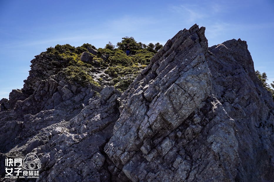 36北一段難度南湖群峰山屋南湖大山主峰南峰巴巴山.jpg 36北一段難度南湖群峰山屋南湖大山主峰南峰巴巴山.jpg
