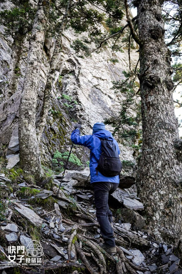 16帝王之座南湖大山北一段南湖圈谷山屋南湖東峰陶塞峰馬比杉山.jpg 16帝王之座南湖大山北一段南湖圈谷山屋南湖東峰陶塞峰馬比杉山.jpg