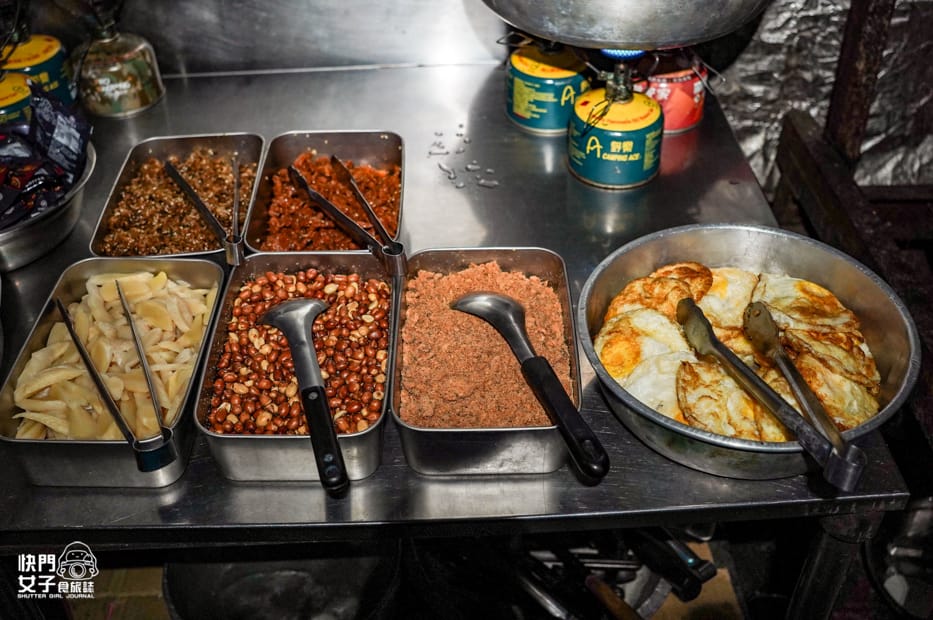 1北一段南湖大山五天四夜阿凱協作搭伙訂餐帳篷睡袋.jpg 1北一段南湖大山五天四夜阿凱協作搭伙訂餐帳篷睡袋.jpg