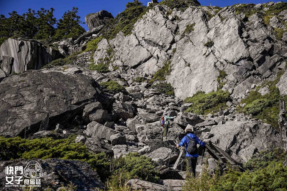 23北一段難度南湖群峰山屋南湖大山主峰南峰巴巴山.jpg 23北一段難度南湖群峰山屋南湖大山主峰南峰巴巴山.jpg