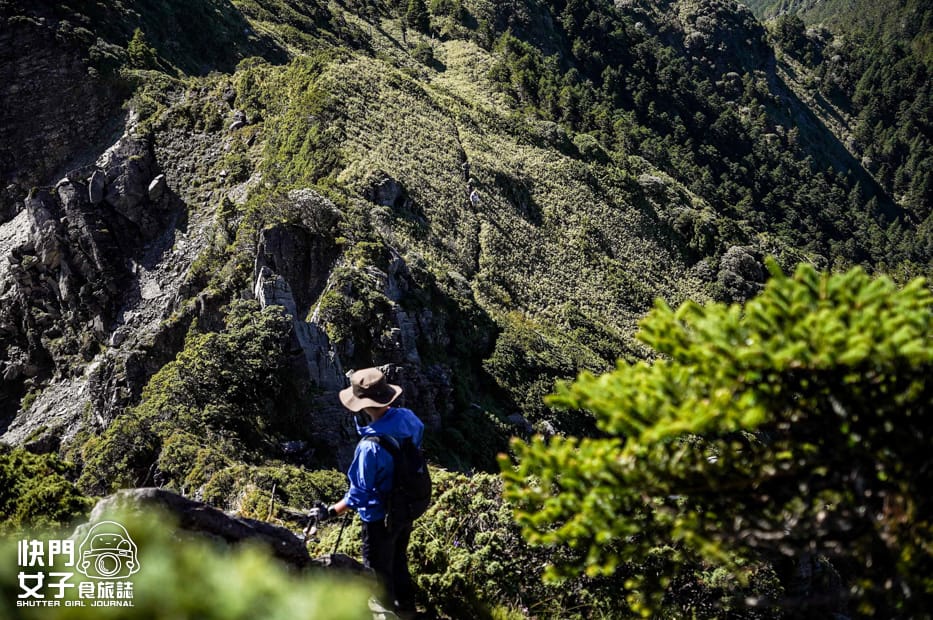 33北一段難度南湖群峰山屋南湖大山主峰南峰巴巴山.jpg 33北一段難度南湖群峰山屋南湖大山主峰南峰巴巴山.jpg