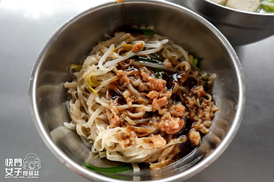 37南港車站美食闞記涼麵闕記涼麵麻醬麵頭骨肉意麵羹湯.jpg