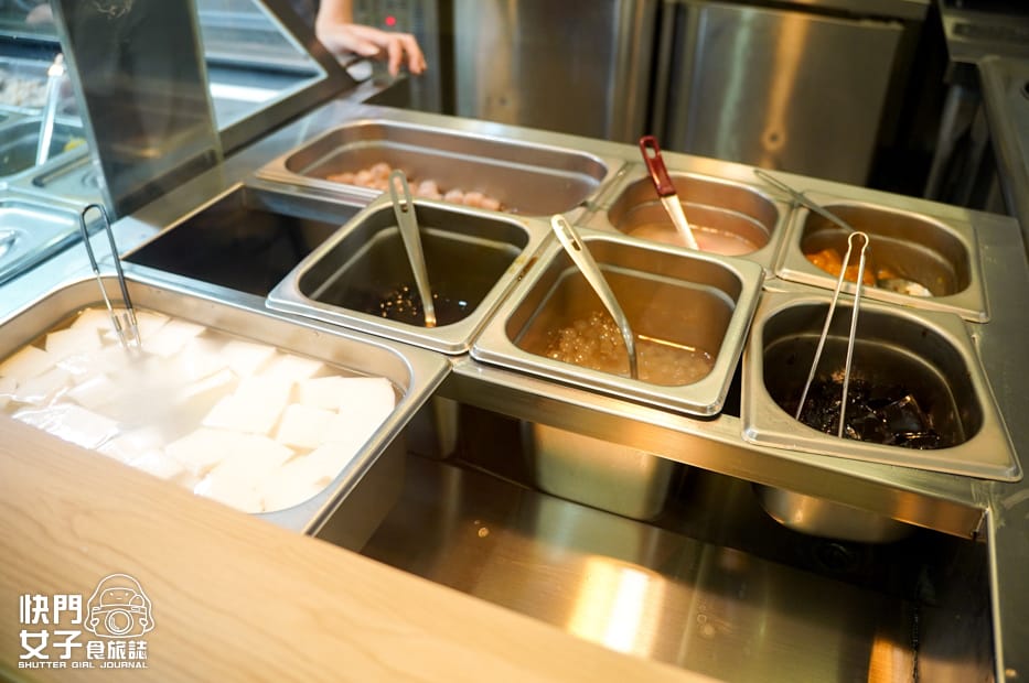 8晴光市場雙城街美食杏福冰館杏仁豆腐冰芋頭仙草豆花.jpg 8晴光市場雙城街美食杏福冰館杏仁豆腐冰芋頭仙草豆花.jpg