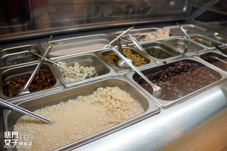 9晴光市場雙城街美食杏福冰館杏仁豆腐冰芋頭仙草豆花.jpg 9晴光市場雙城街美食杏福冰館杏仁豆腐冰芋頭仙草豆花.jpg