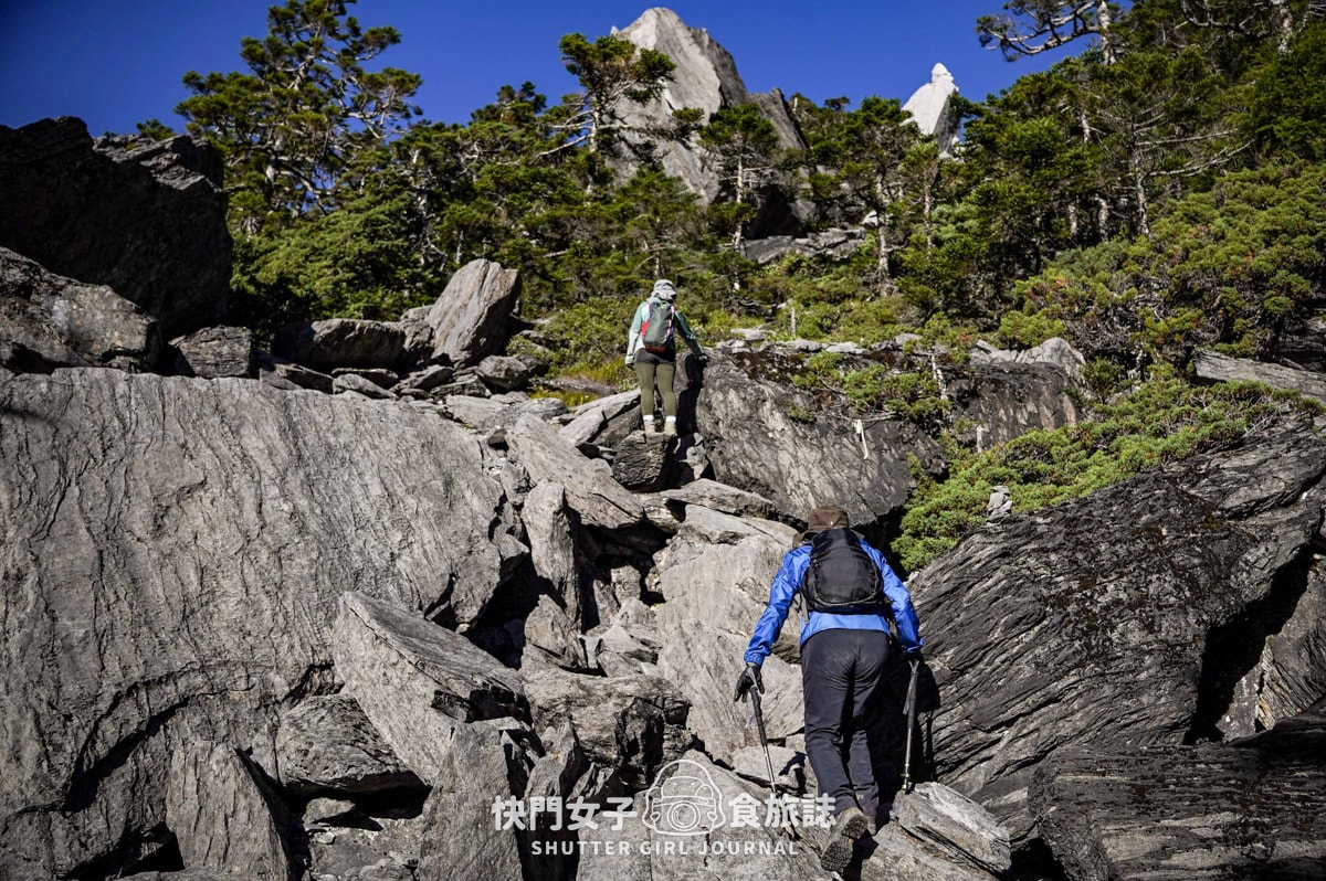 【南湖群峰】南湖帝王之座 DAY 4|南湖大山主峰 x 巨石陣 x 巨石壯麗南峰 x 巴巴山 - 第23張圖 【南湖群峰】南湖帝王之座 DAY 4|南湖大山主峰 x 巨石陣 x 巨石壯麗南峰 x 巴巴山