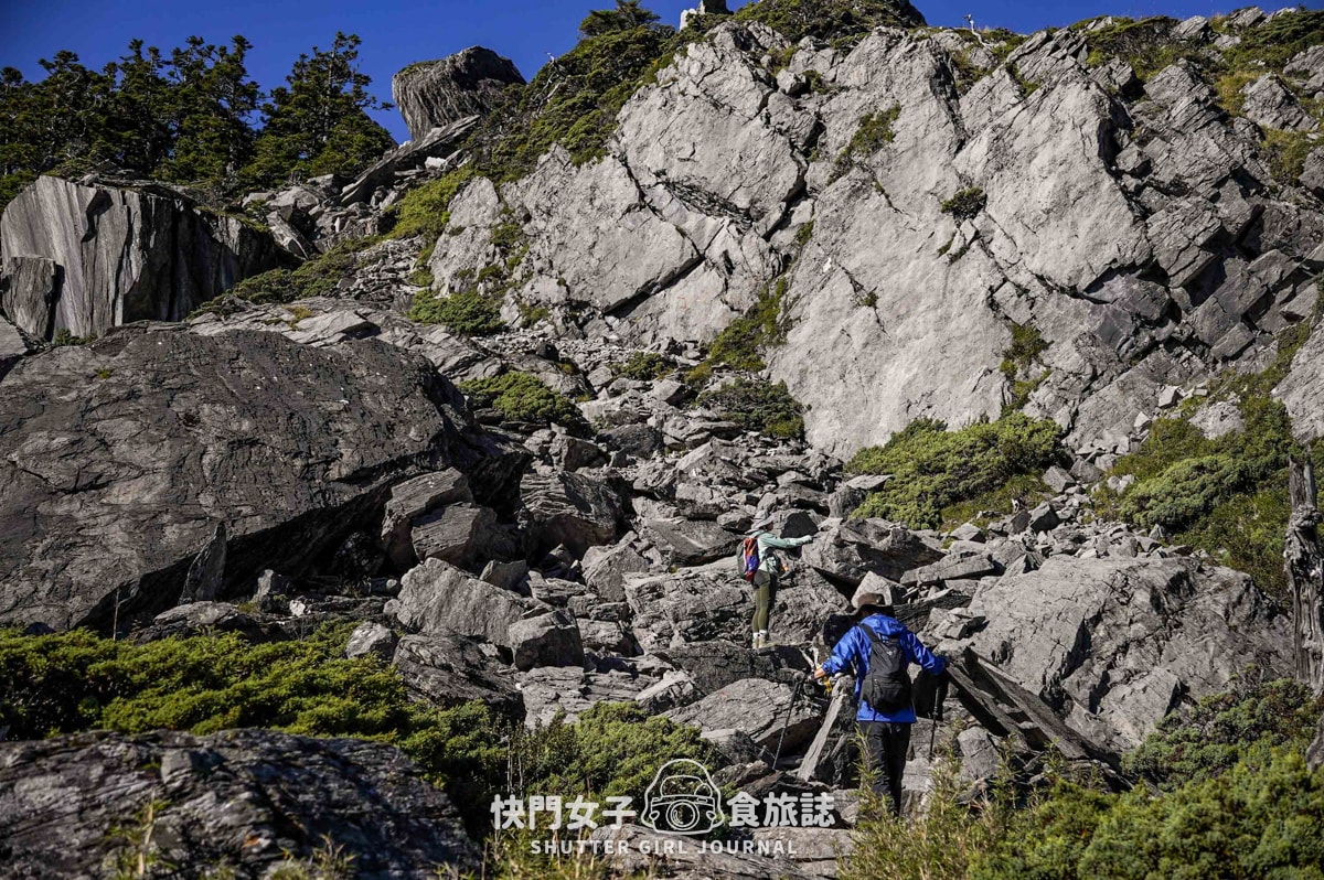 【南湖群峰】南湖帝王之座 DAY 4|南湖大山主峰 x 巨石陣 x 巨石壯麗南峰 x 巴巴山 - 第26張圖 【南湖群峰】南湖帝王之座 DAY 4|南湖大山主峰 x 巨石陣 x 巨石壯麗南峰 x 巴巴山