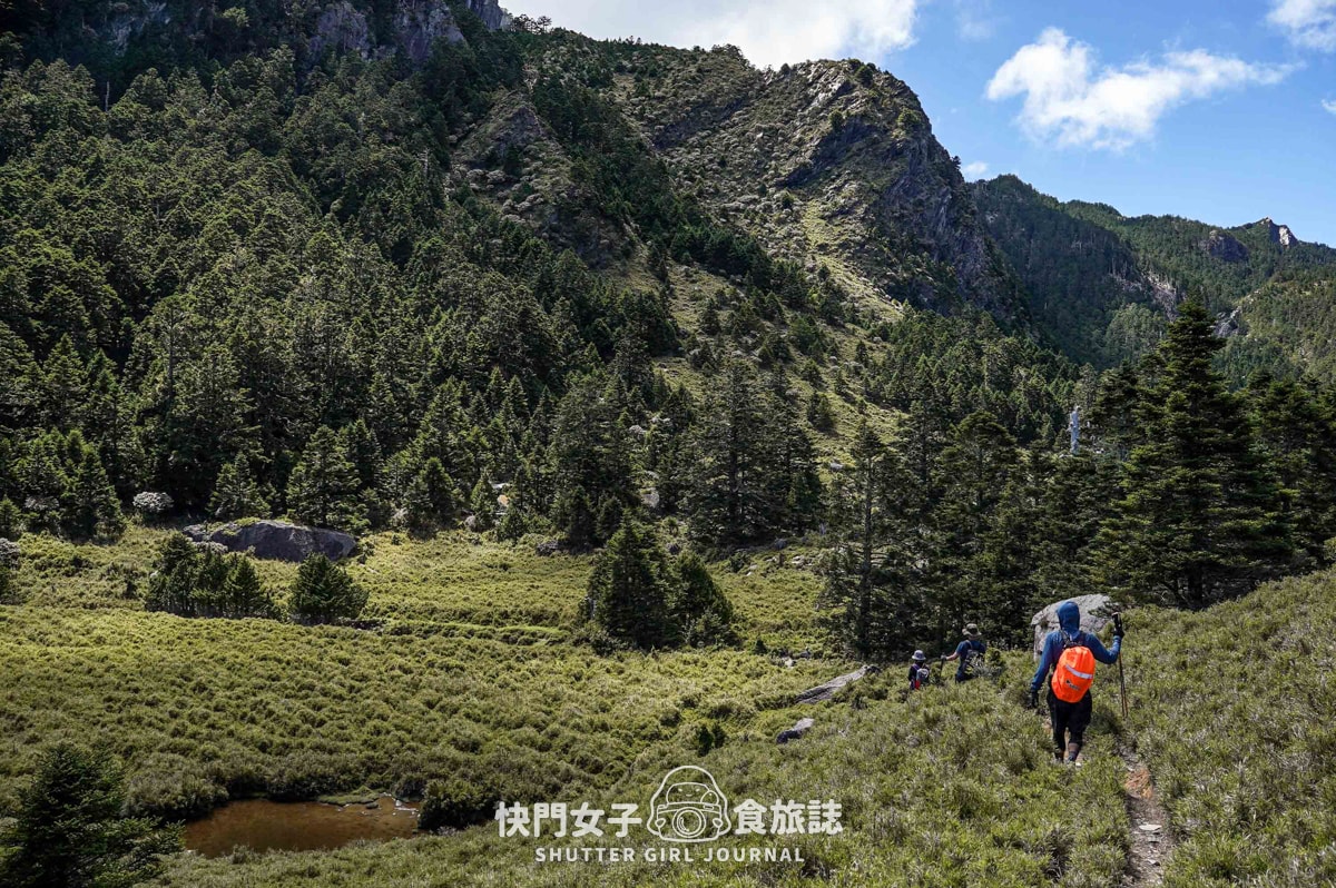 【南湖群峰】南湖帝王之座 DAY 3|南湖東峰日出 x 陶塞峰 x 遙遠馬比衫山 x 水路與陸路路線 - 第31張圖 【南湖群峰】南湖帝王之座 DAY 3|南湖東峰日出 x 陶塞峰 x 遙遠馬比衫山 x 水路與陸路路線
