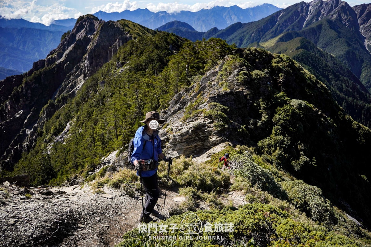 【南湖群峰】南湖帝王之座 DAY 4|南湖大山主峰 x 巨石陣 x 巨石壯麗南峰 x 巴巴山 - 第35張圖 【南湖群峰】南湖帝王之座 DAY 4|南湖大山主峰 x 巨石陣 x 巨石壯麗南峰 x 巴巴山