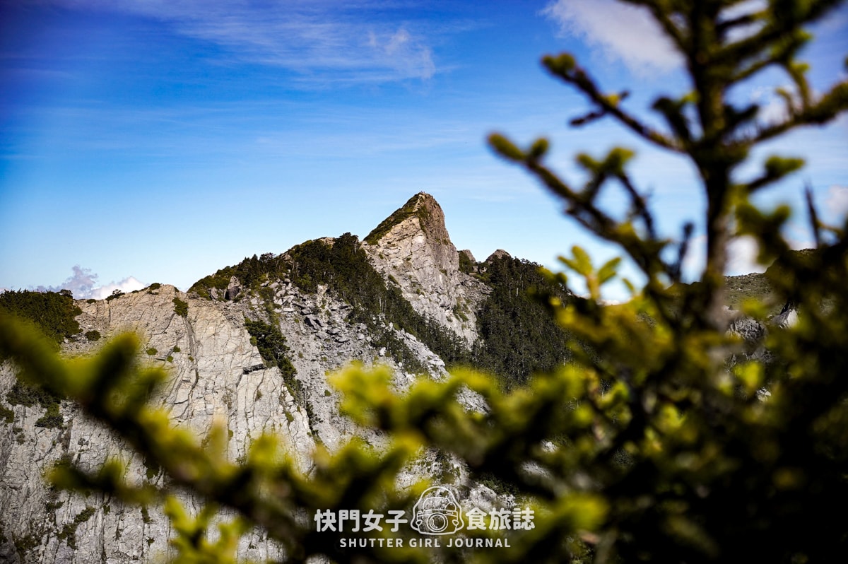 【南湖群峰】南湖帝王之座 DAY 4|南湖大山主峰 x 巨石陣 x 巨石壯麗南峰 x 巴巴山 - 第40張圖 【南湖群峰】南湖帝王之座 DAY 4|南湖大山主峰 x 巨石陣 x 巨石壯麗南峰 x 巴巴山