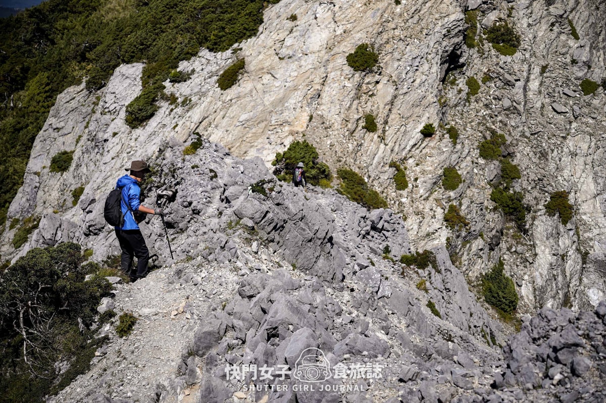 【南湖群峰】南湖帝王之座 DAY 4|南湖大山主峰 x 巨石陣 x 巨石壯麗南峰 x 巴巴山 - 第43張圖 【南湖群峰】南湖帝王之座 DAY 4|南湖大山主峰 x 巨石陣 x 巨石壯麗南峰 x 巴巴山