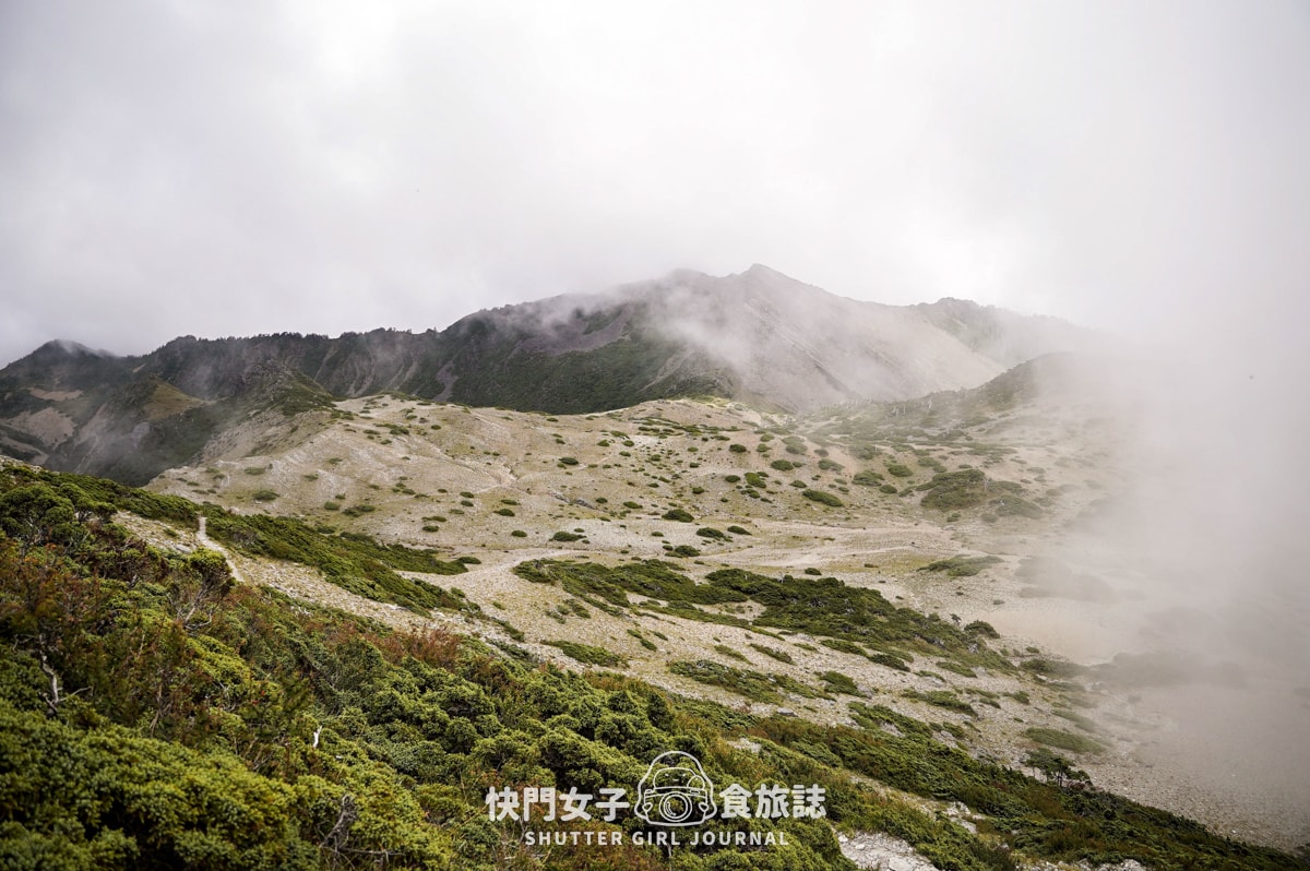 【南湖群峰】南湖帝王之座 DAY 4|南湖大山主峰 x 巨石陣 x 巨石壯麗南峰 x 巴巴山 - 第48張圖 【南湖群峰】南湖帝王之座 DAY 4|南湖大山主峰 x 巨石陣 x 巨石壯麗南峰 x 巴巴山