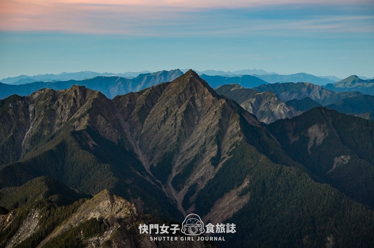【南湖群峰】南湖帝王之座 DAY 4|南湖大山主峰 x 巨石陣 x 巨石壯麗南峰 x 巴巴山 - 第7張圖 【南湖群峰】南湖帝王之座 DAY 4|南湖大山主峰 x 巨石陣 x 巨石壯麗南峰 x 巴巴山