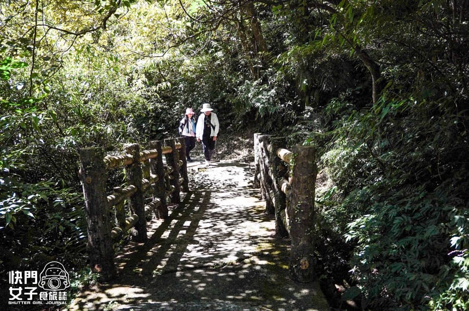 16平溪十分小百岳淡蘭古道五分山步道氣象台芒草季老街美食.jpg