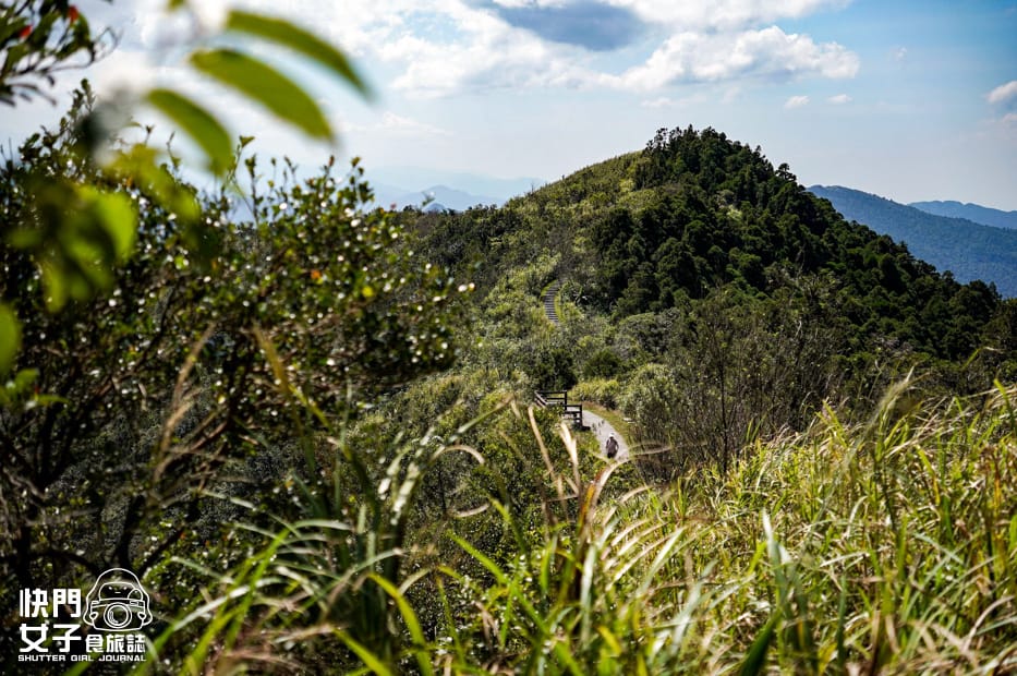 46平溪十分小百岳淡蘭古道五分山步道氣象台芒草季老街美食.jpg