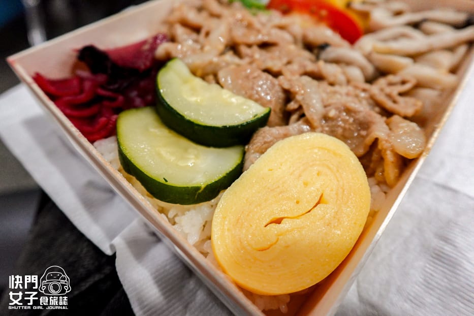 21高雄空廚高鐵便當開箱列車便當薑汁燒肉飯.jpg