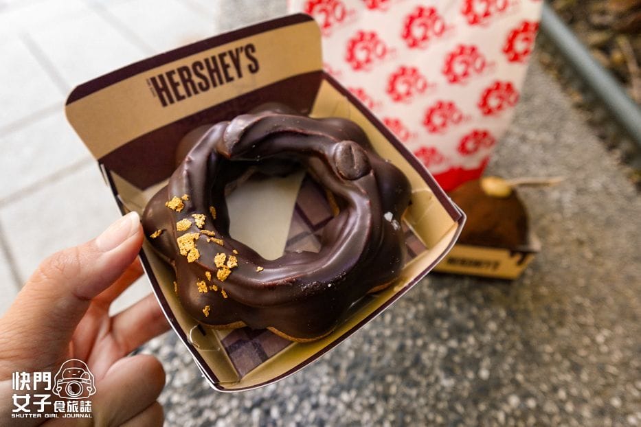 多拿滋Mister Donut HERSHEYS 好時巧克力聯名甜甜圈開箱