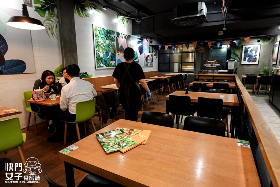 2堤諾義大利比薩 Tino%5Cs Pizza香菜比薩香菜炸雞德國豬腳.jpg