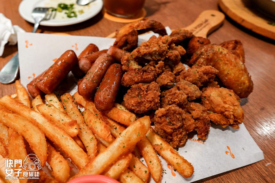 32堤諾義大利比薩 Tino%5Cs Pizza香菜比薩香菜炸雞德國豬腳.jpg