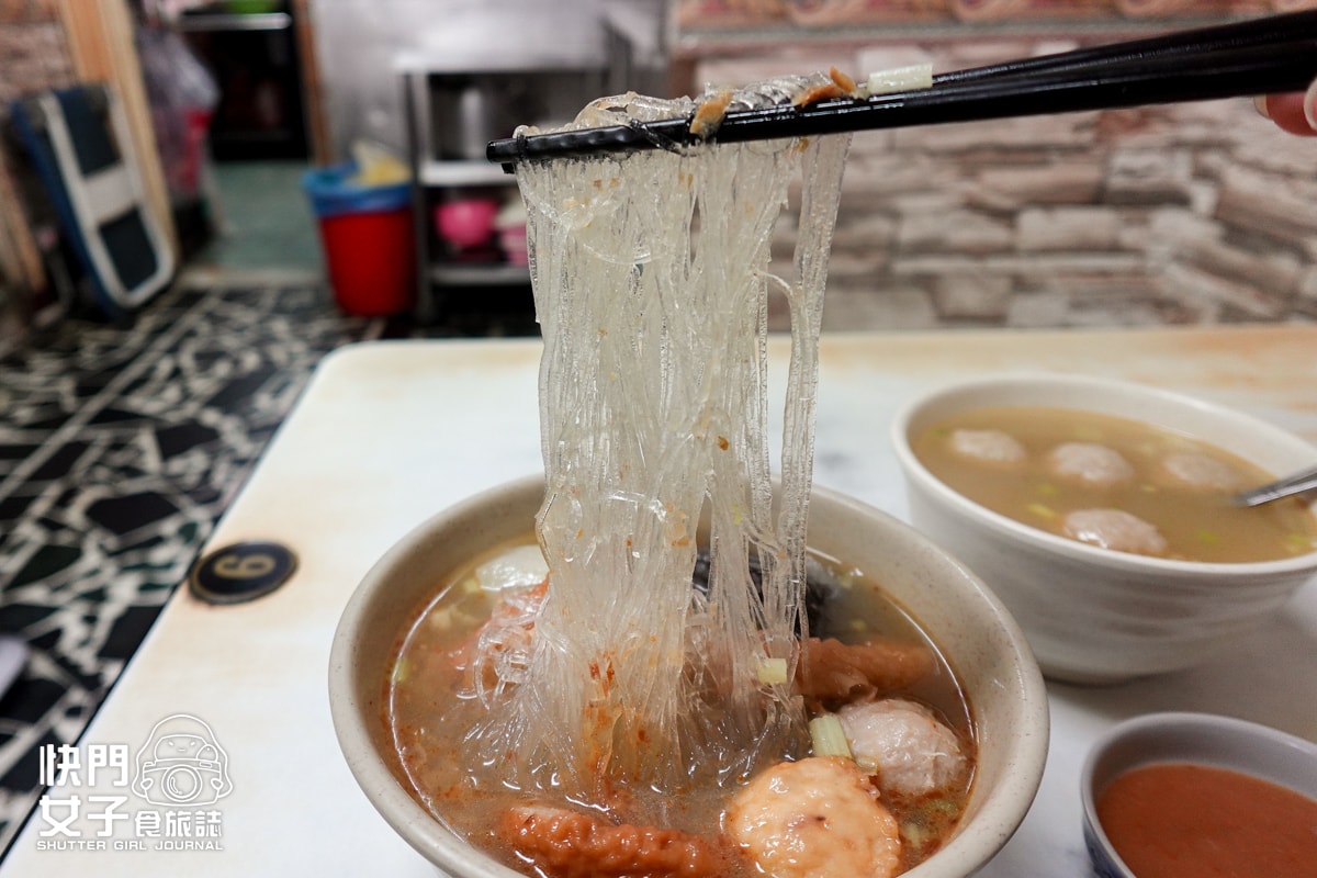 【台北 南港區】阿來甜不辣 x 特殊沙茶湯頭 x 內用湯無限續