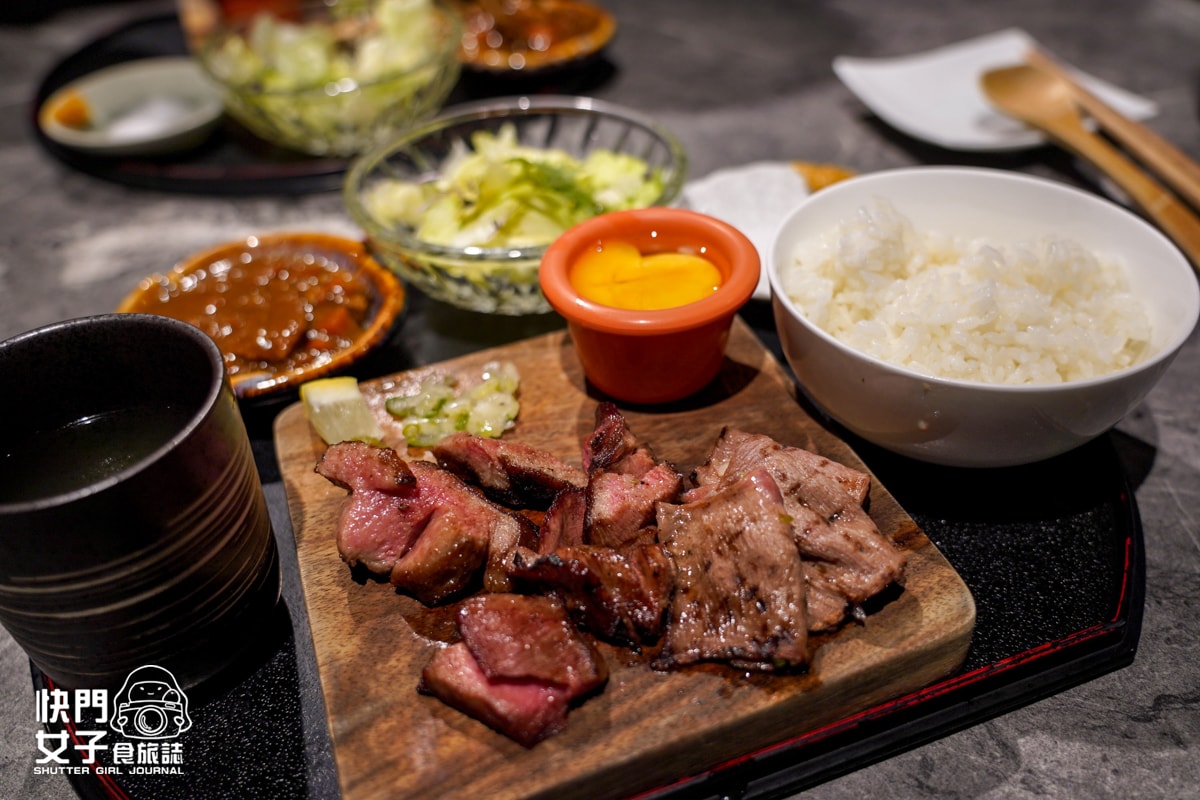 【台北 大安區】青杉燒肉 x 千元內也能吃到的牛舌套餐 x 完全不推的鹽蔥牛舌福袋包