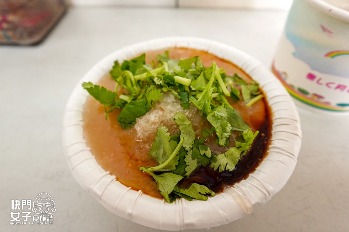 【台北 內湖區】湖光市場成功肉圓 x 知名人氣排隊肉圓 x 超大片筍絲