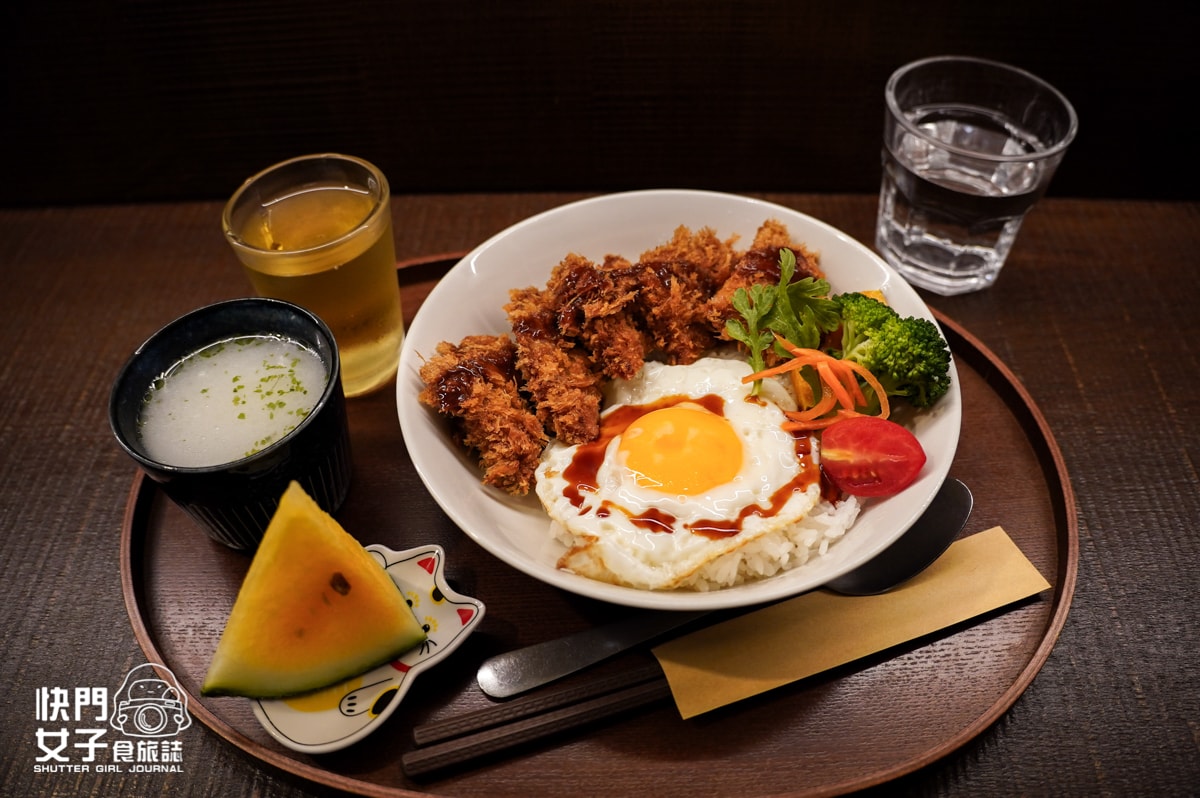 【南投 埔里鎮】不靠海 x 文青人氣咖哩店 x 香酥美味炸豬排 - 第14張圖 【南投 埔里鎮】不靠海 x 文青人氣咖哩店 x 香酥美味炸豬排