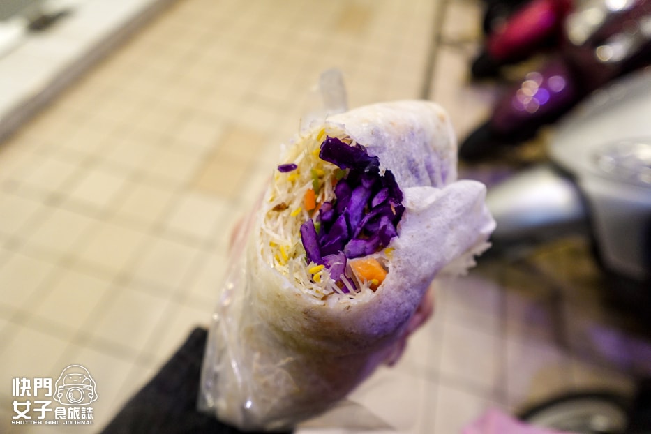 【台北 松山區】羅媽媽養生苜蓿捲 x 微風廣場前人氣清爽潤餅蔬菜捲餅