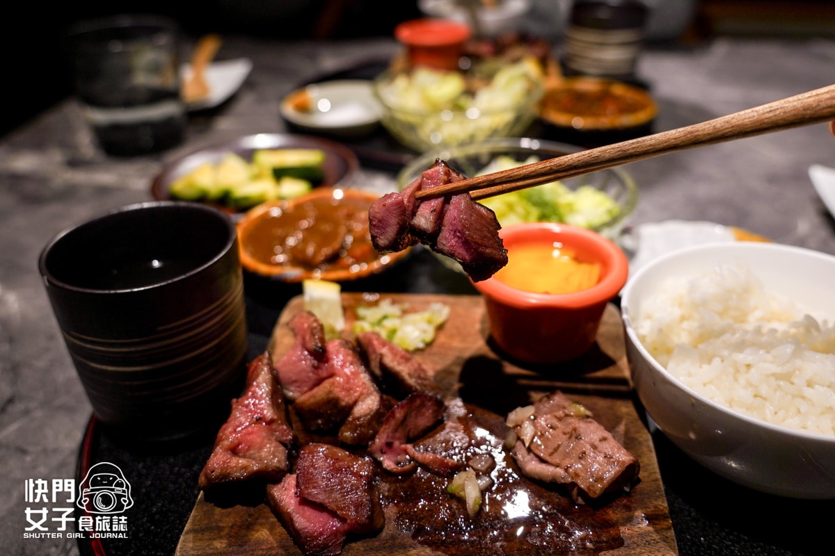 【台北 大安區】青杉燒肉 x 千元內也能吃到的牛舌套餐 x 完全不推的鹽蔥牛舌福袋包