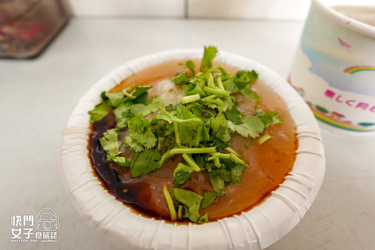 【台北 內湖區】湖光市場成功肉圓 x 知名人氣排隊肉圓 x 超大片筍絲