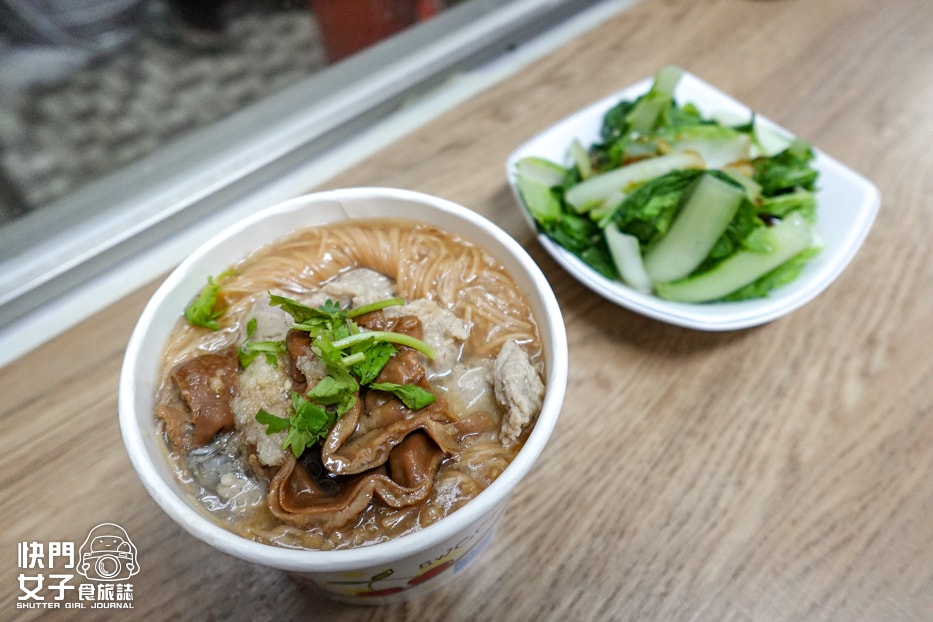 【台北 中正區】同心大腸蚵仔麵線 x 綜合大腸蚵仔肉羹麵線 x 招牌酥炸蚵仔 - 第15張圖 【台北 中正區】同心大腸蚵仔麵線 x 綜合大腸蚵仔肉羹麵線 x 招牌酥炸蚵仔