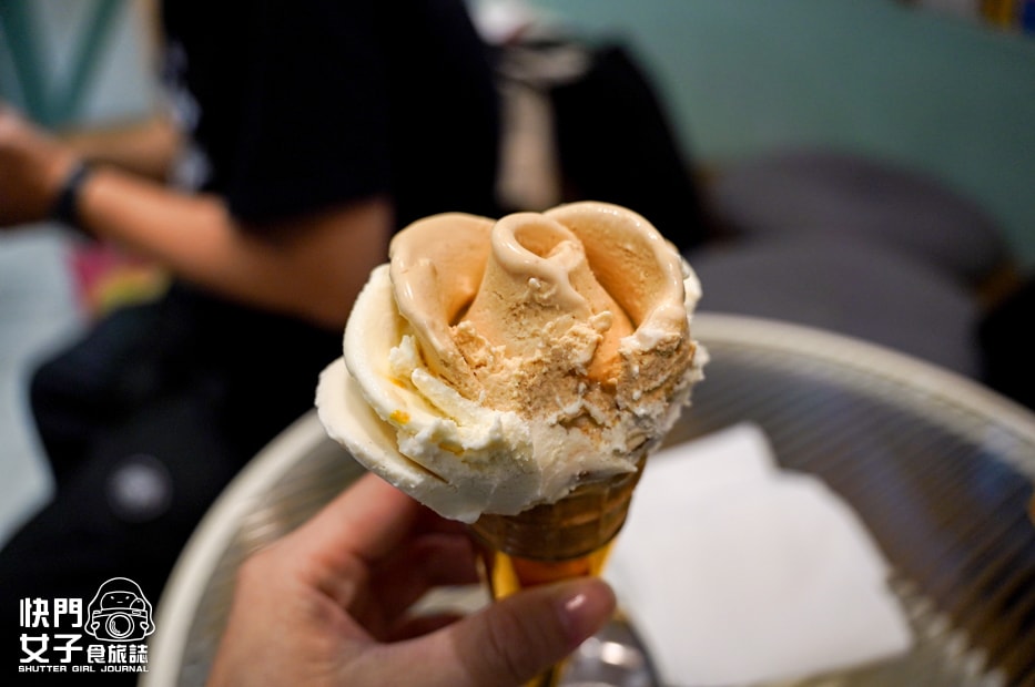 【台北 中山區】六月三十義式手工冰淇淋 x 玫瑰冰淇淋Gelato x 夏威夷果仁 x 凍頂烏龍 x 龍眼蜜鮮奶