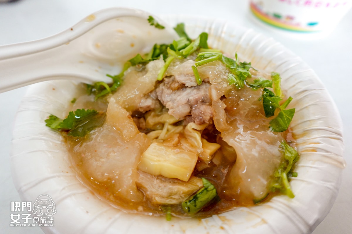 【台北 內湖區】湖光市場成功肉圓 x 知名人氣排隊肉圓 x 超大片筍絲