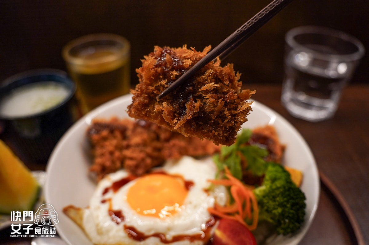 【南投 埔里鎮】不靠海 x 文青人氣咖哩店 x 香酥美味炸豬排 - 第19張圖 【南投 埔里鎮】不靠海 x 文青人氣咖哩店 x 香酥美味炸豬排