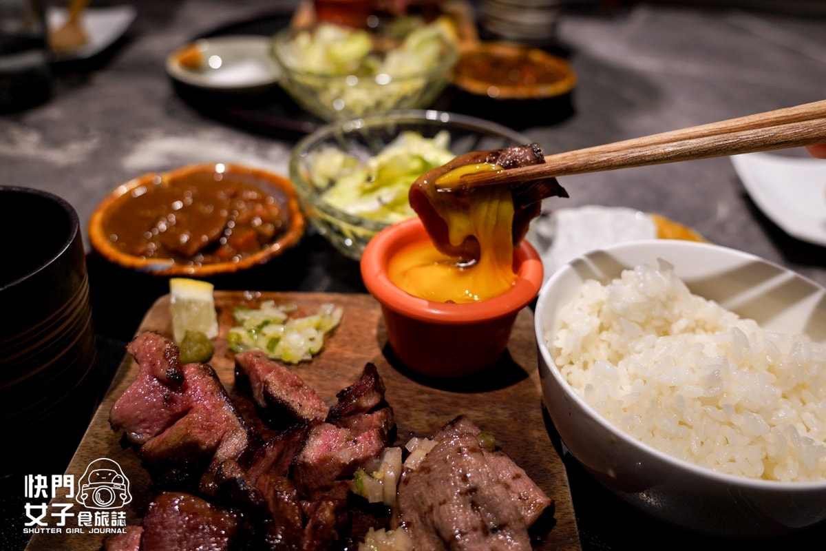 【台北 大安區】青杉燒肉 x 千元內也能吃到的牛舌套餐 x 完全不推的鹽蔥牛舌福袋包