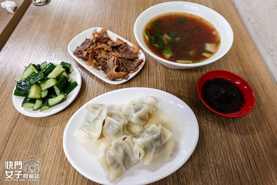 【台北 內湖區】王家水餃館 x 東湖人氣水餃老店 x 韭菜豬肉水餃 x 蕃茄牛肉湯