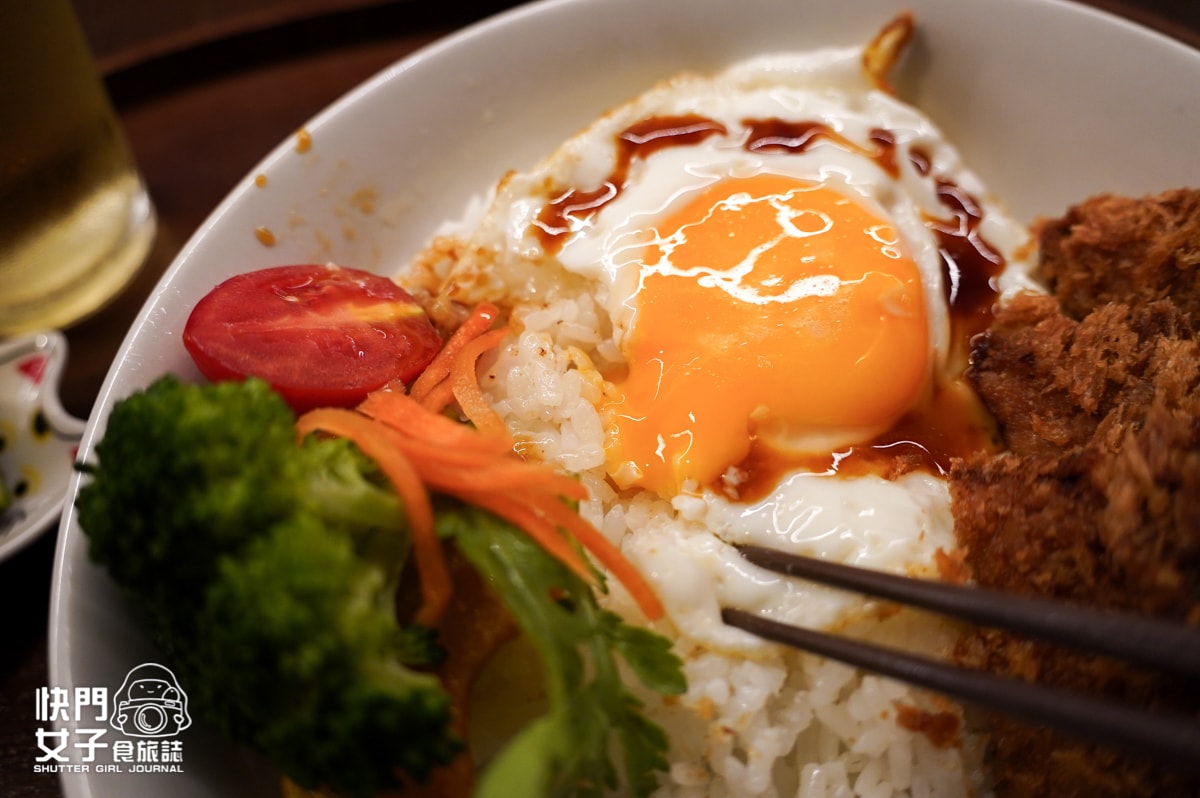 【南投 埔里鎮】不靠海 x 文青人氣咖哩店 x 香酥美味炸豬排 - 第22張圖 【南投 埔里鎮】不靠海 x 文青人氣咖哩店 x 香酥美味炸豬排